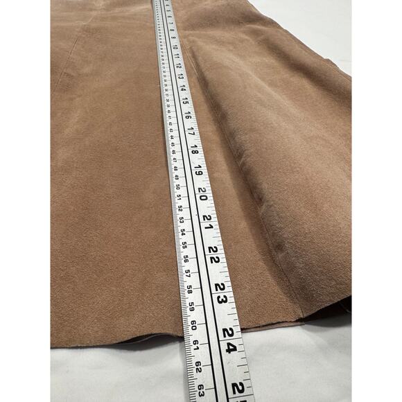 Daisy Fuentes Moda Suede Leather A-Line Skirt 8 Khaki Lined Side Zip Knee Length - Picture 6 of 6